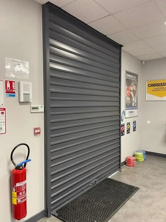 Déblocage d'urgence de rideau métallique à paris 13