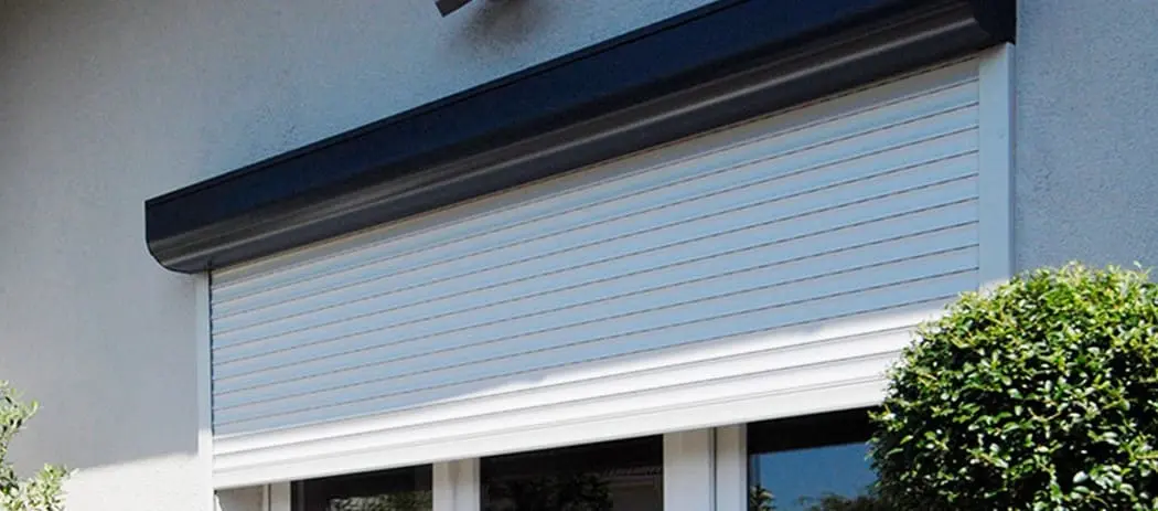 ouvrir un coffre de volet roulant