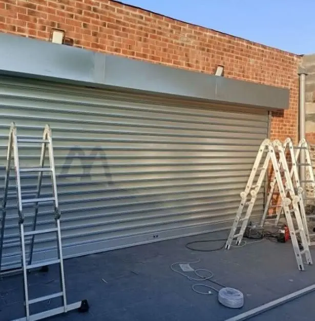 Déblocage rideau métallique au 91