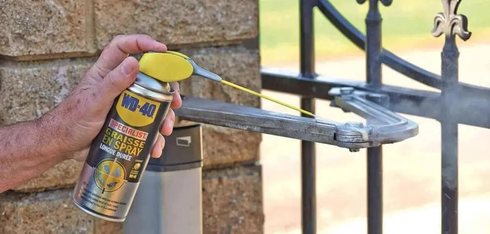 Comment graisser un portail électrique coulissant