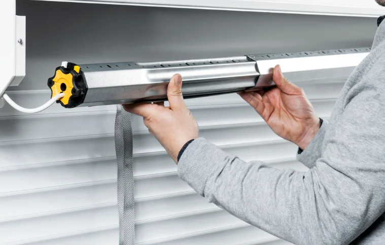 réparer un volet roulant qui descend mal