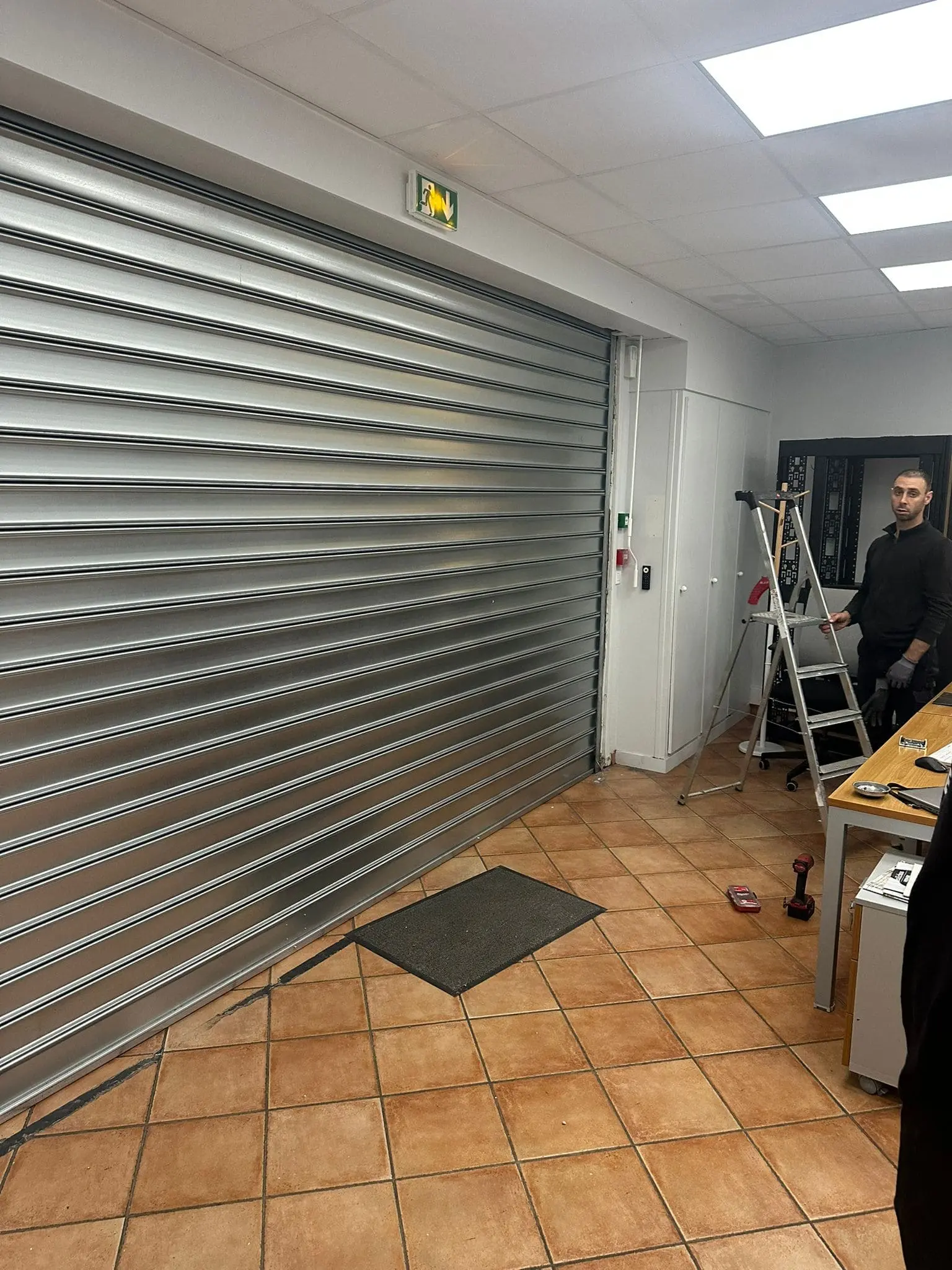 Installation rideau métallique Paris 1