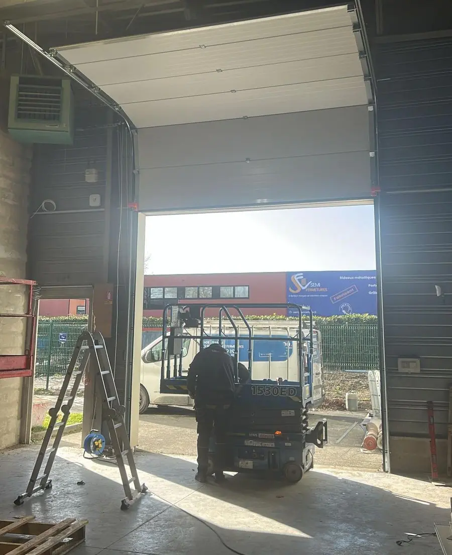 Installation fermeture industrielle