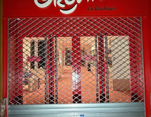 Rideau métallique pour magasins et boutiques 