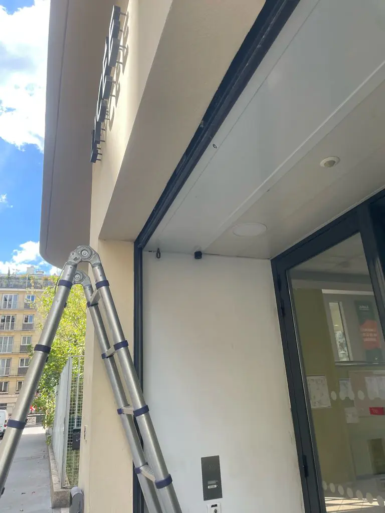 changement moteur rideau métallique