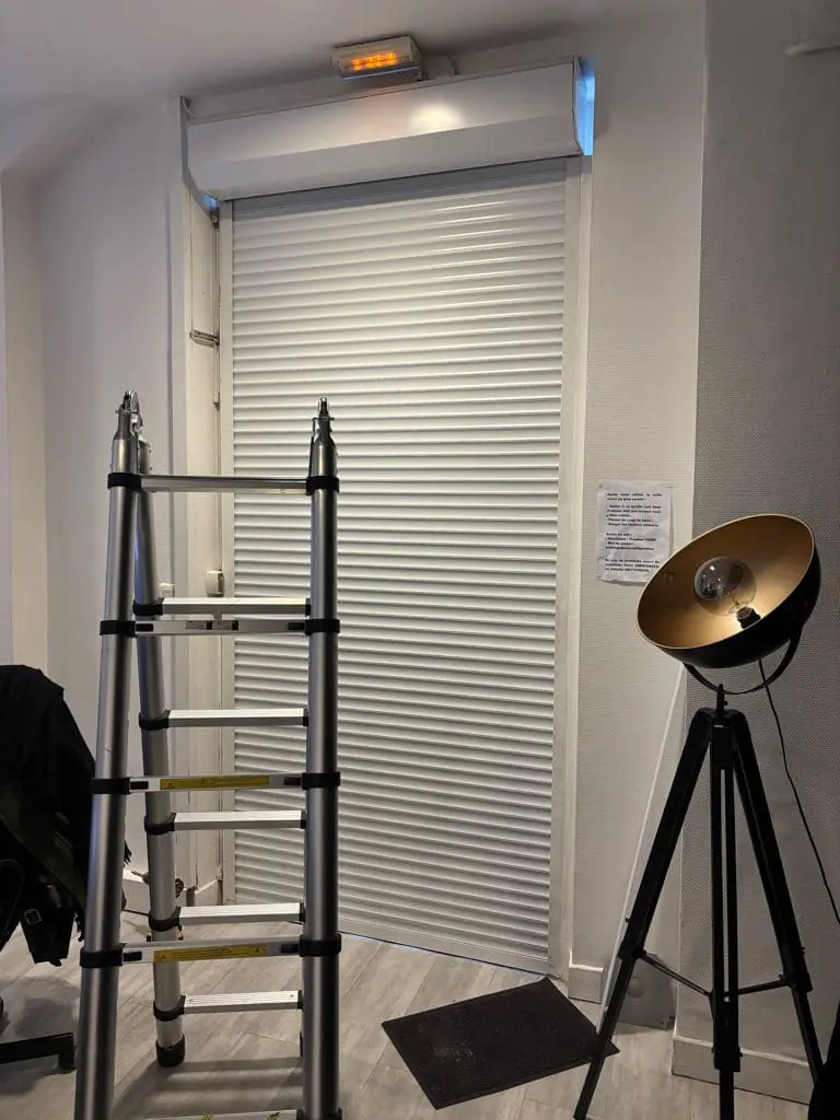 Changement tablier rideau métallique  paris-18 HBHS