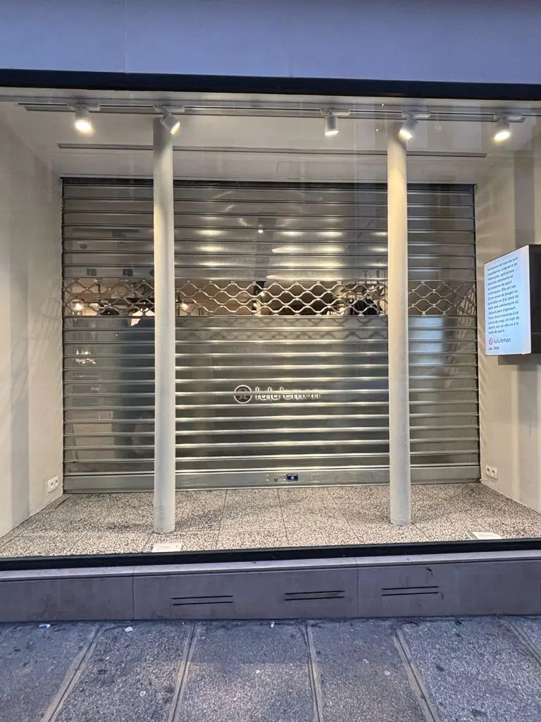 Installation rideau métallique à paris 6 hbhs