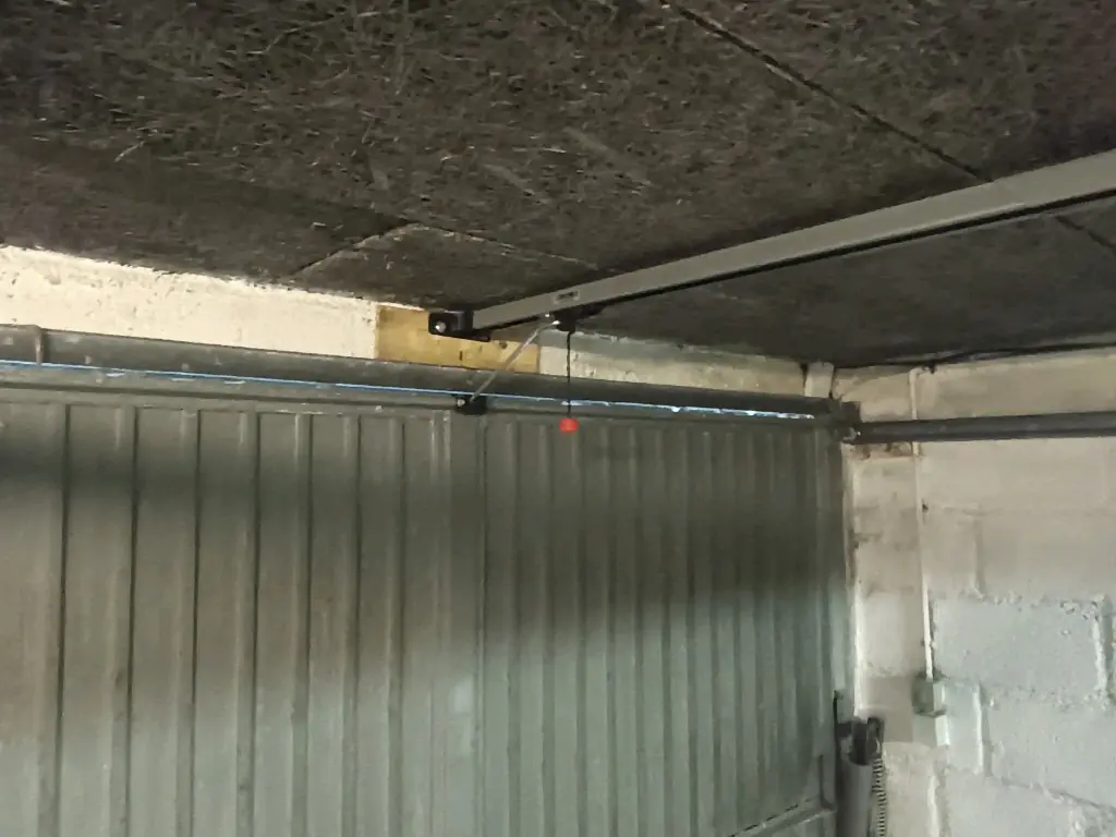 remplacement-porte-de-garage-basculante 