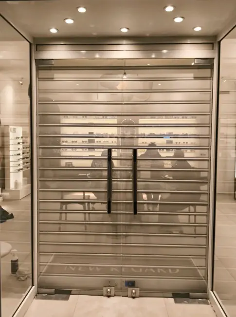 installation Rideau métallique microperforé à Paris